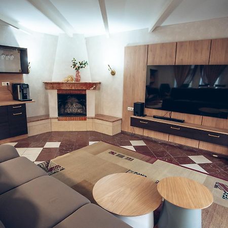 Apart4You Hotel Кишинёв Экстерьер фото